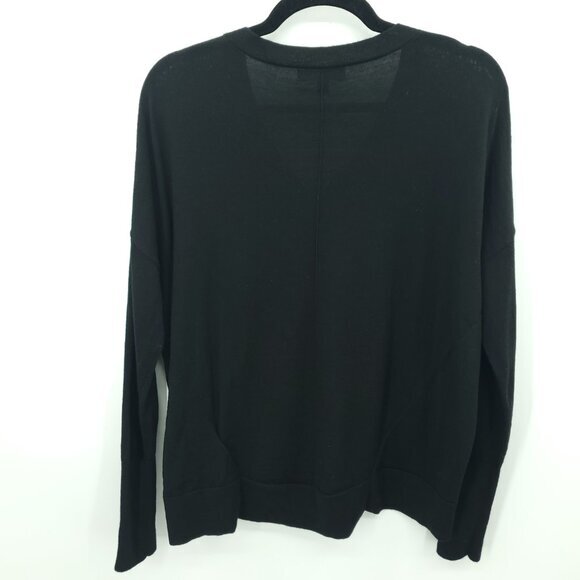 Banana Republic 100% Merino Wool Drop Shoulder V-Neck Relaxed Sweater M Black - Picture 4 of 16